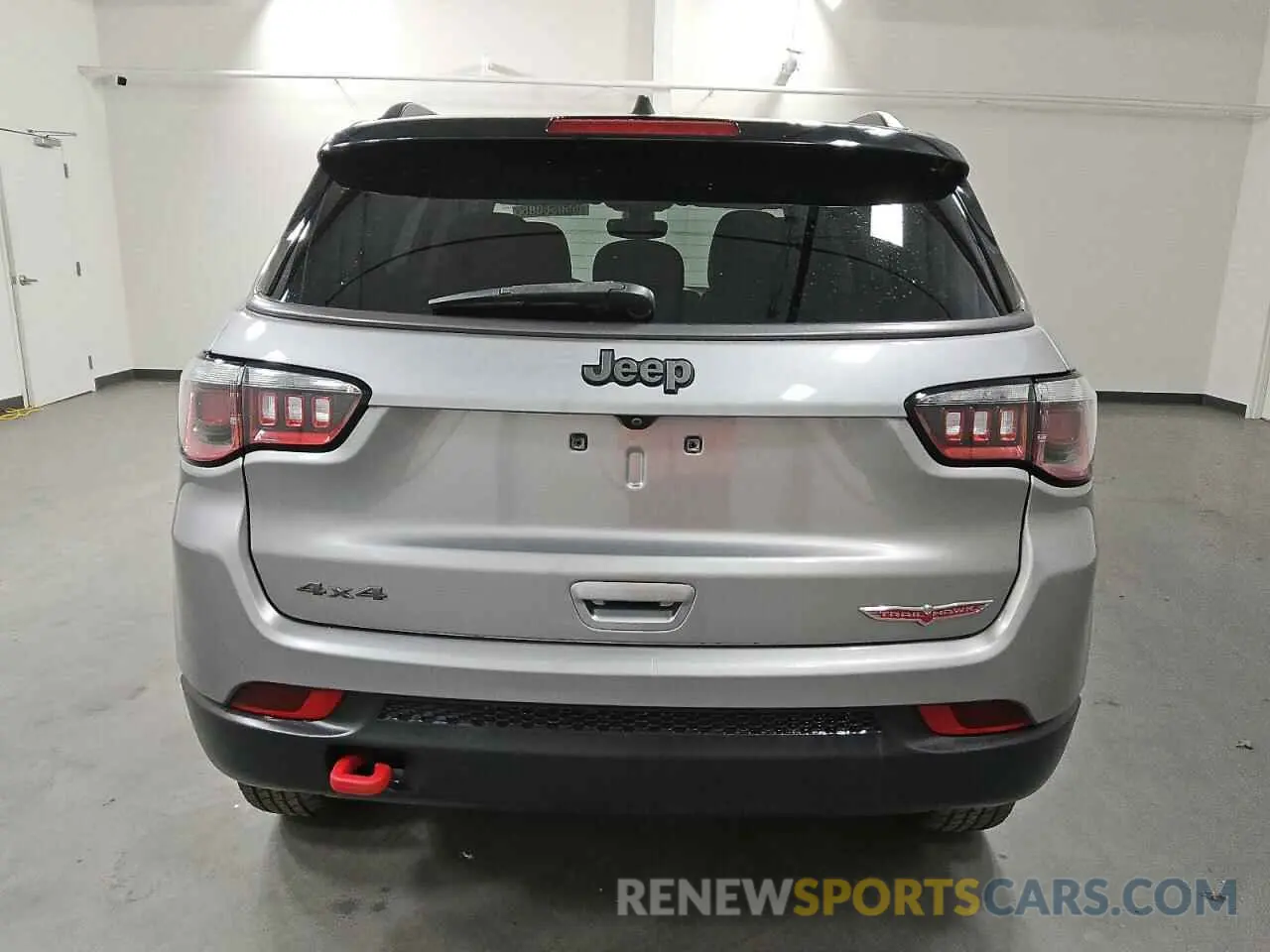 6 Photograph of a damaged car 3C4NJDDB7LT163533 JEEP COMPASS 2020