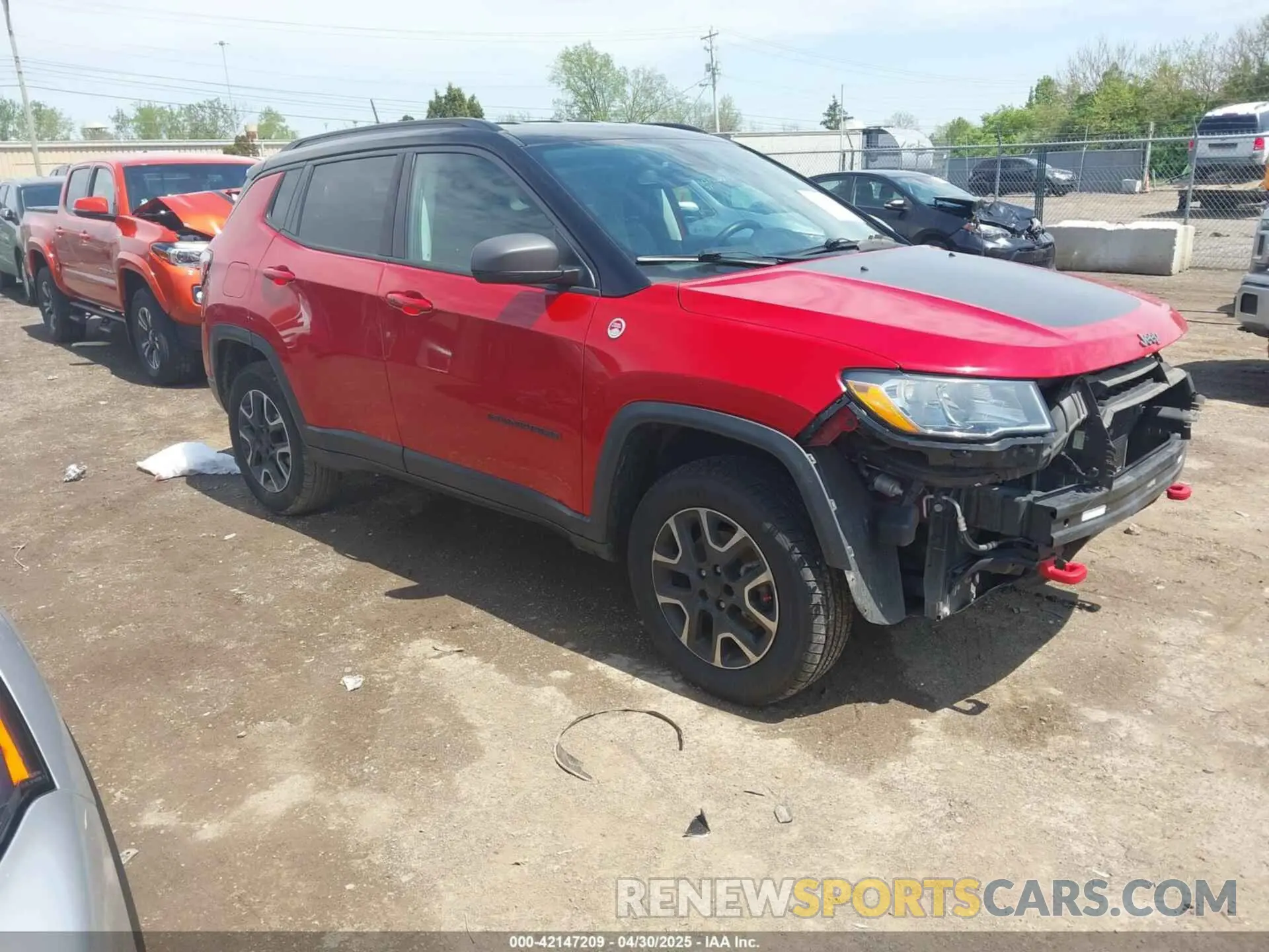 1 Photograph of a damaged car 3C4NJDDB7LT196242 JEEP COMPASS 2020