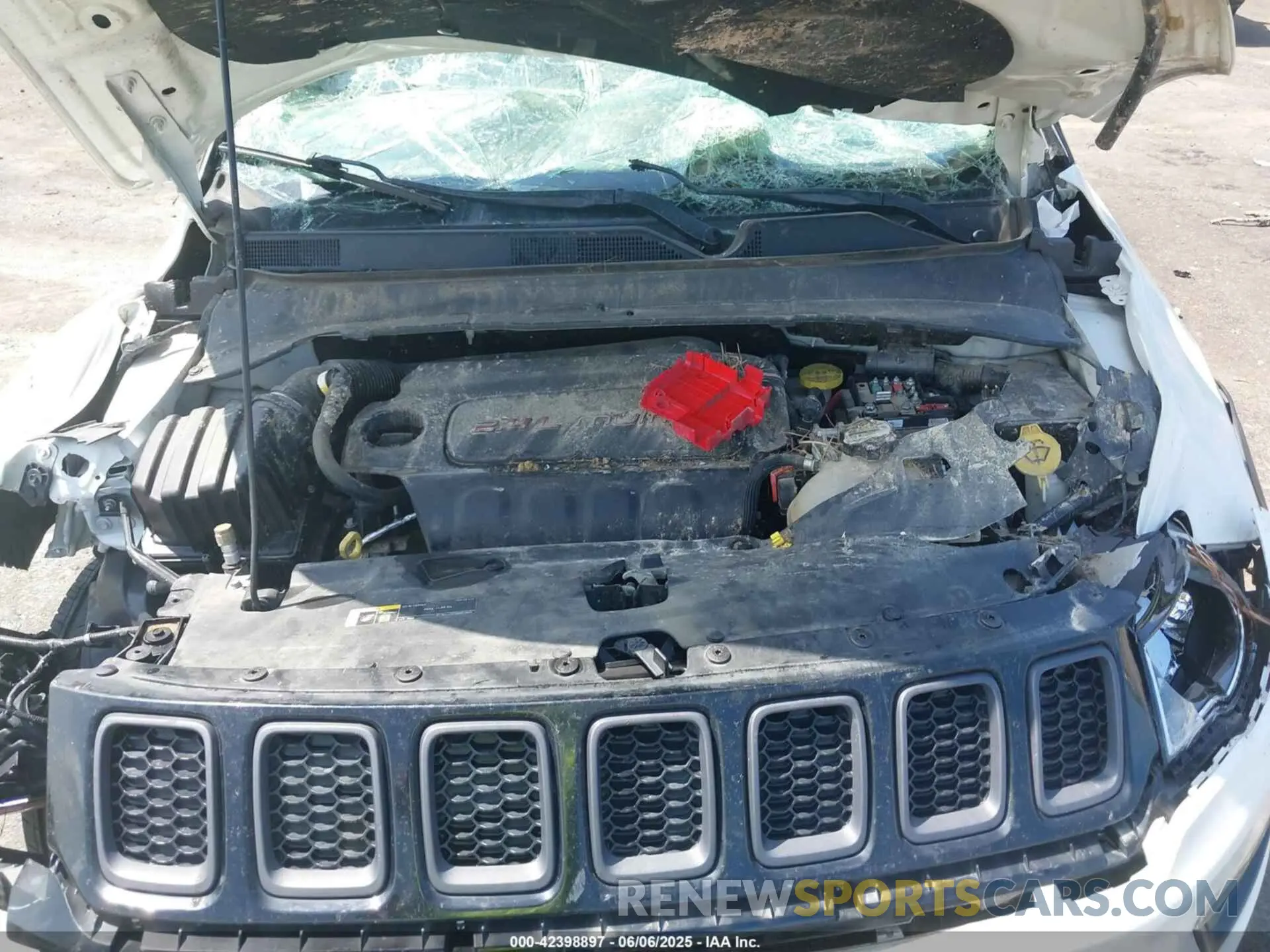 10 Photograph of a damaged car 3C4NJDDB7LT207871 JEEP COMPASS 2020