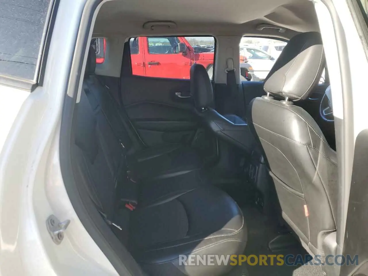 11 Photograph of a damaged car 3C4NJDDB8LT123705 JEEP COMPASS 2020