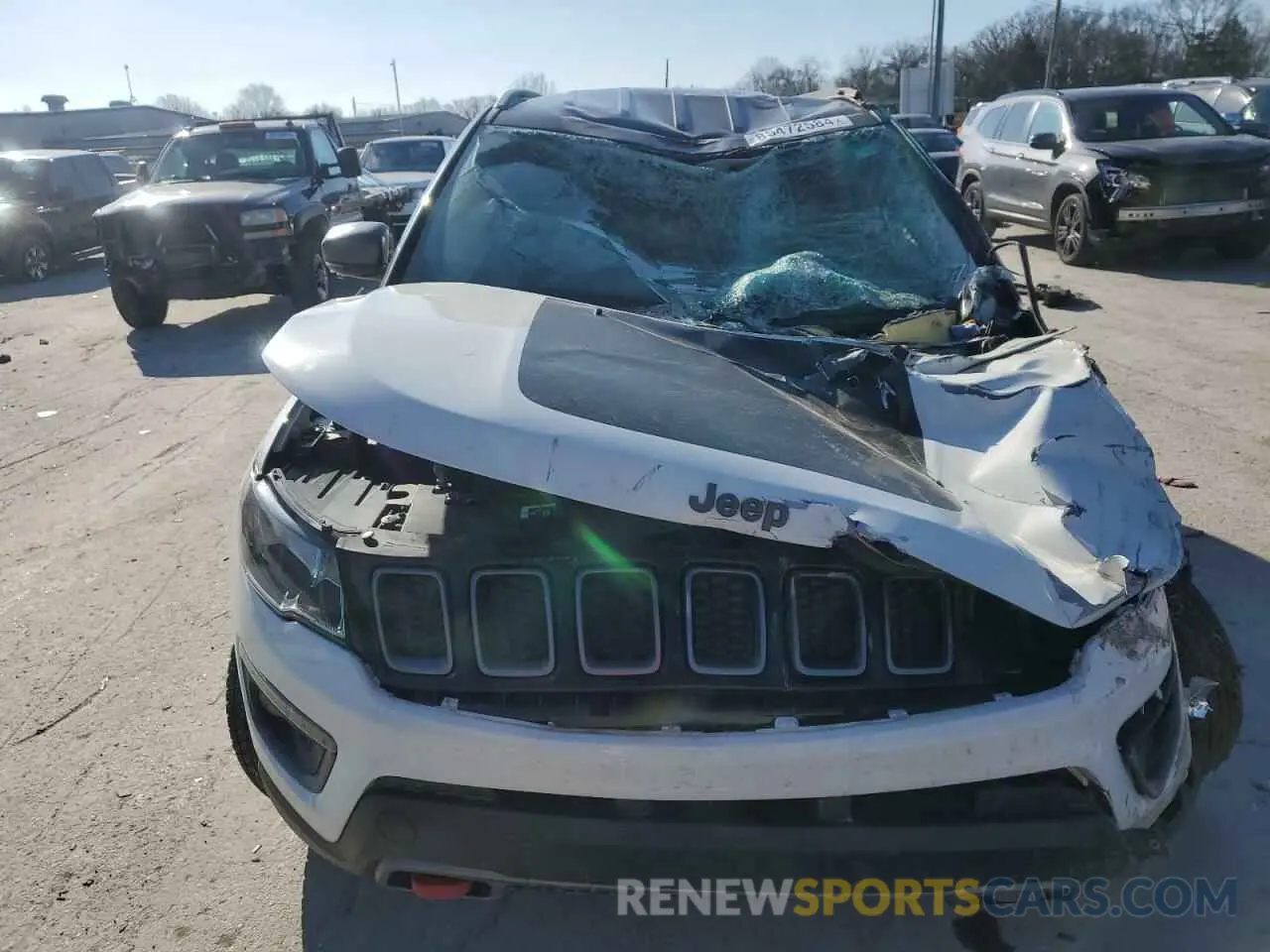 5 Photograph of a damaged car 3C4NJDDB8LT123705 JEEP COMPASS 2020