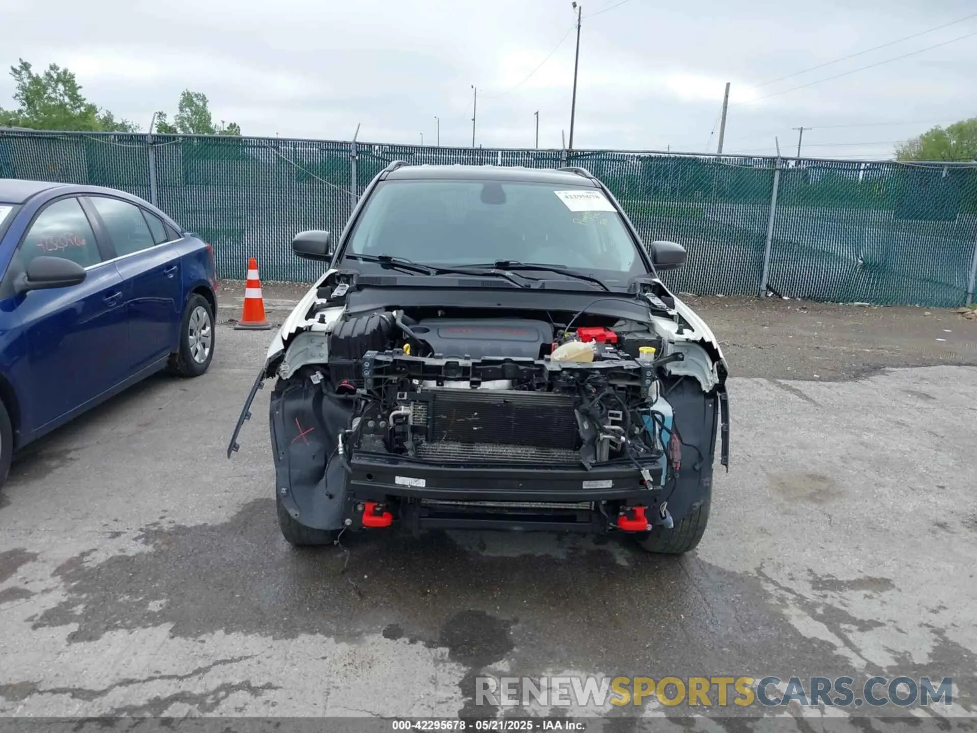 13 Photograph of a damaged car 3C4NJDDB8LT195584 JEEP COMPASS 2020