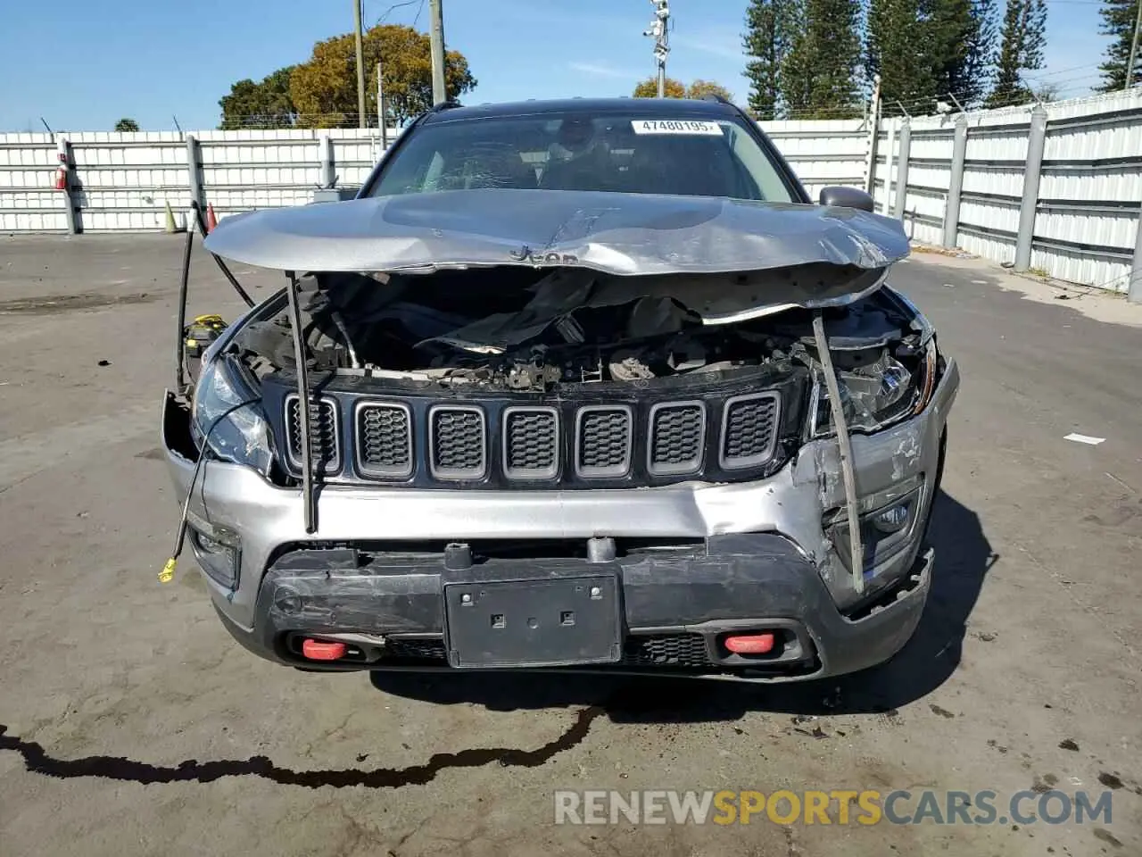 5 Photograph of a damaged car 3C4NJDDB9LT106573 JEEP COMPASS 2020