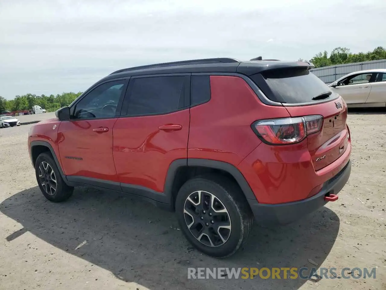 2 Photograph of a damaged car 3C4NJDDB9LT171455 JEEP COMPASS 2020