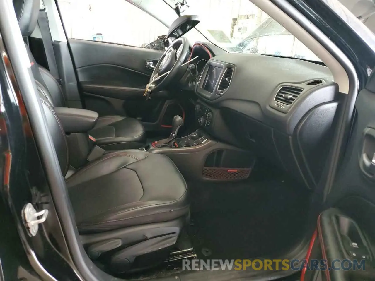7 Photograph of a damaged car 3C4NJDDBXLT116982 JEEP COMPASS 2020