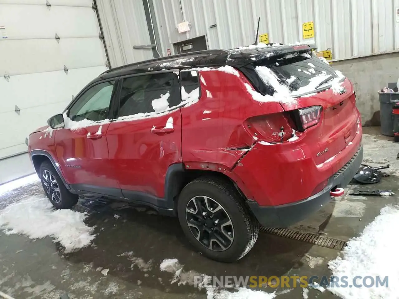 2 Photograph of a damaged car 3C4NJDDBXLT122037 JEEP COMPASS 2020