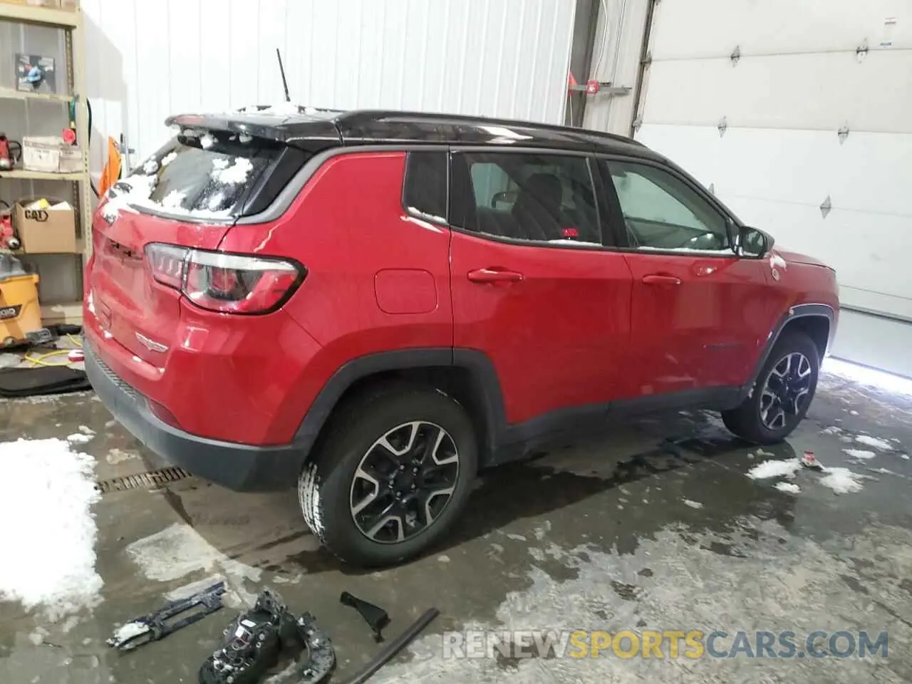 3 Photograph of a damaged car 3C4NJDDBXLT122037 JEEP COMPASS 2020