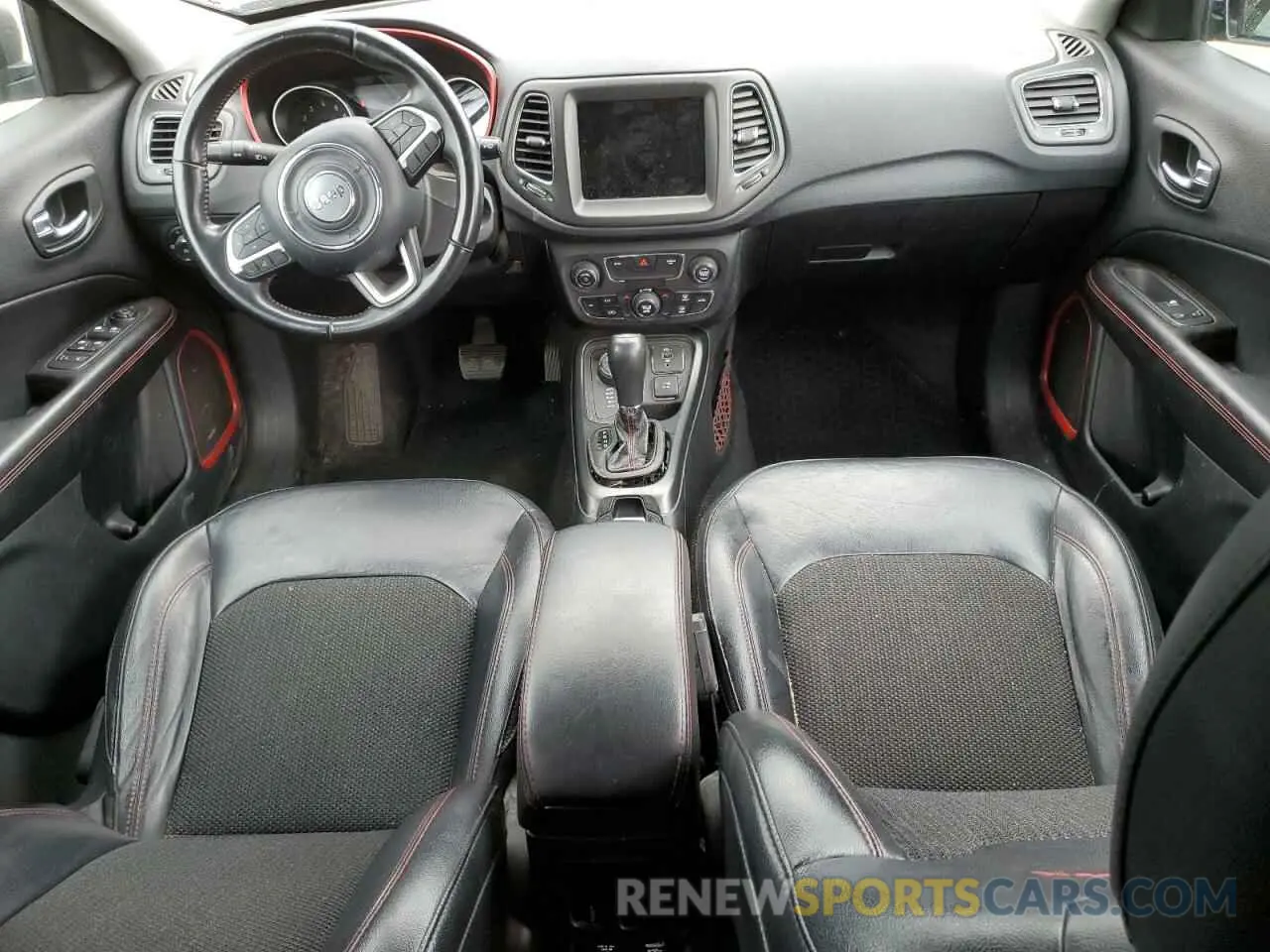 8 Photograph of a damaged car 3C4NJDDBXLT123821 JEEP COMPASS 2020