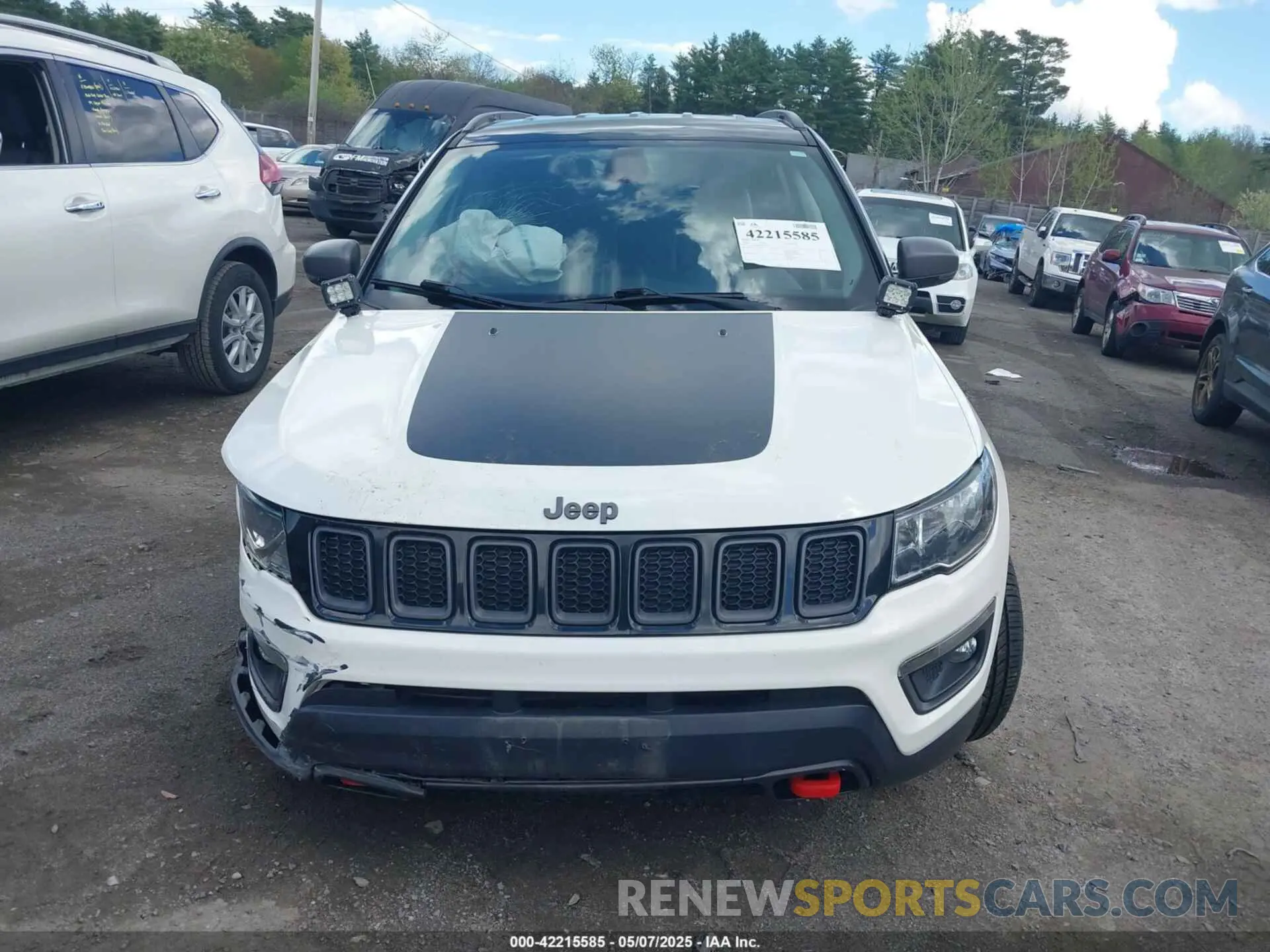 12 Photograph of a damaged car 3C4NJDDBXLT189303 JEEP COMPASS 2020