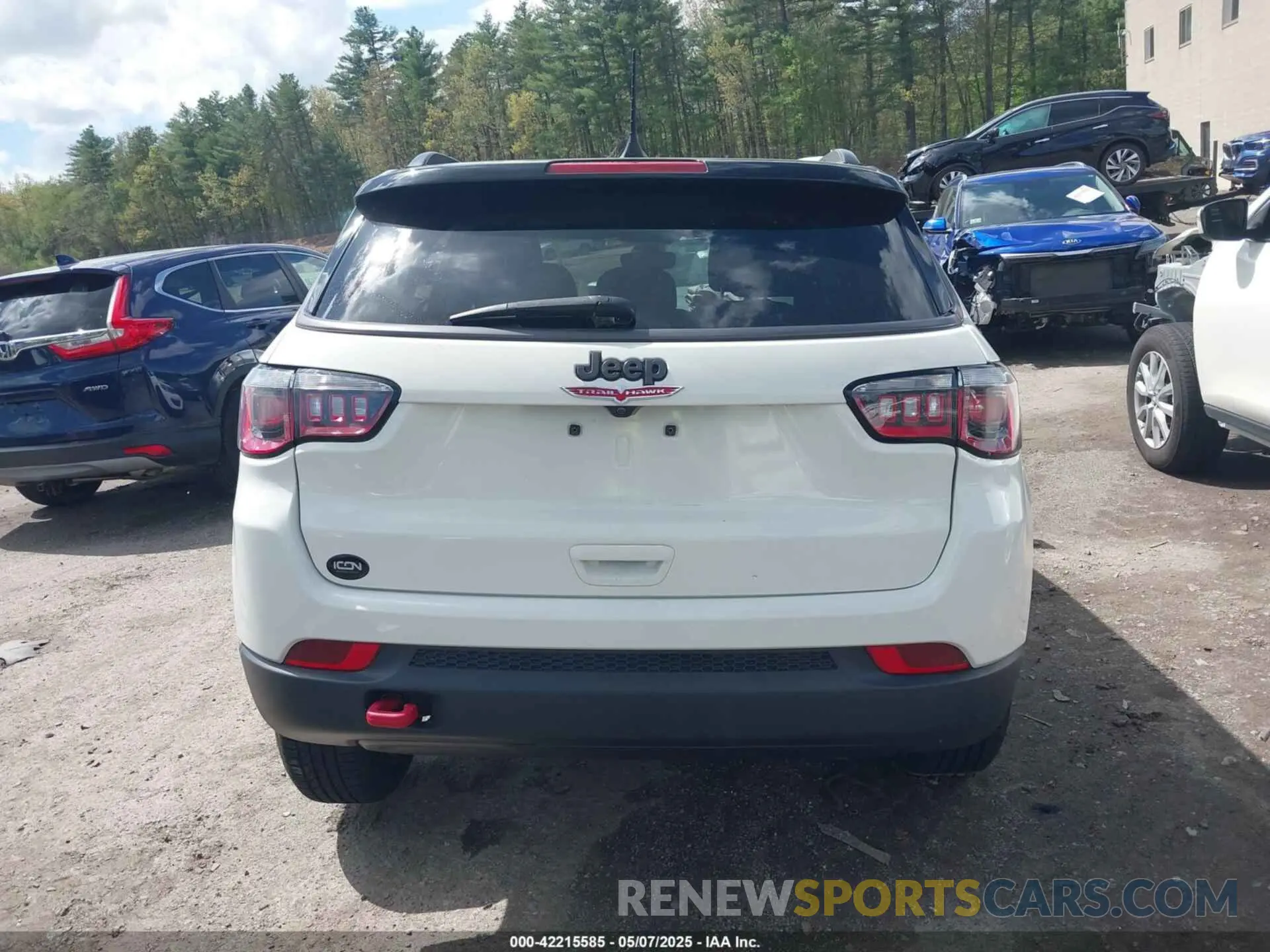 16 Photograph of a damaged car 3C4NJDDBXLT189303 JEEP COMPASS 2020