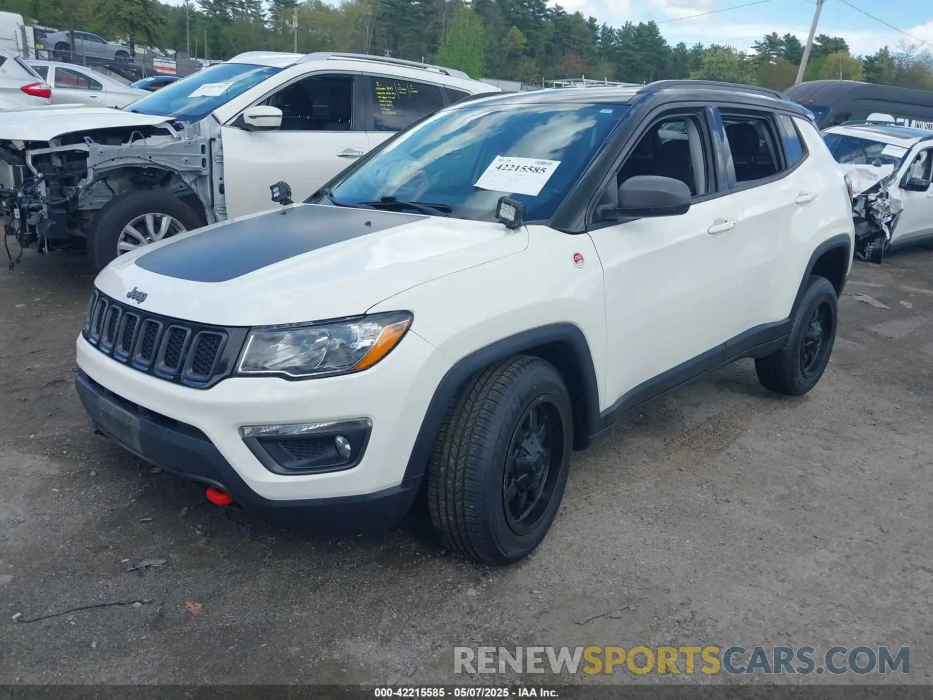 2 Photograph of a damaged car 3C4NJDDBXLT189303 JEEP COMPASS 2020