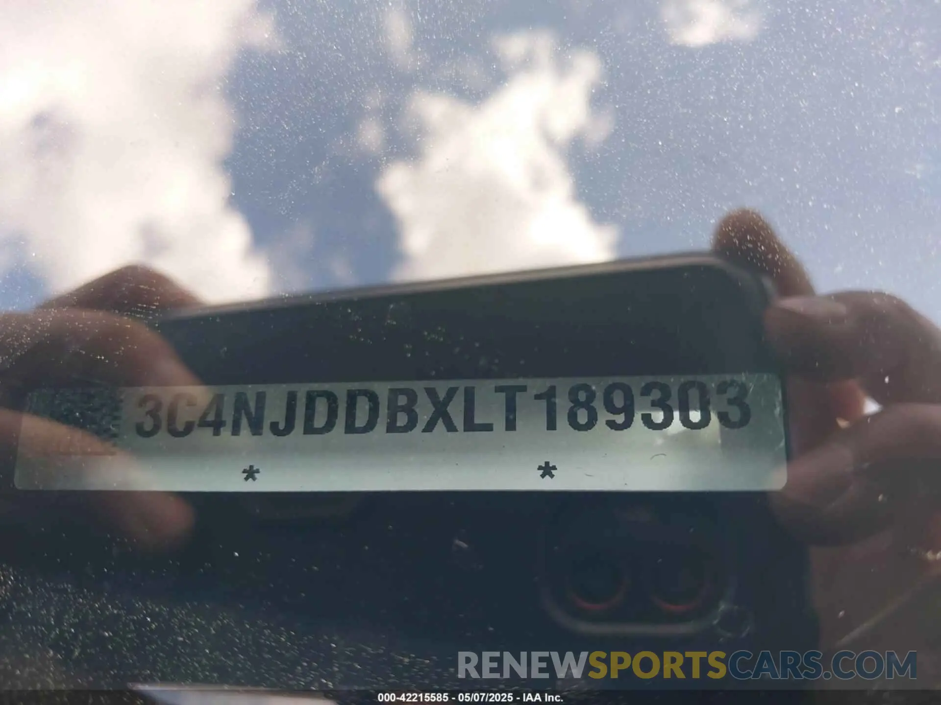 9 Photograph of a damaged car 3C4NJDDBXLT189303 JEEP COMPASS 2020