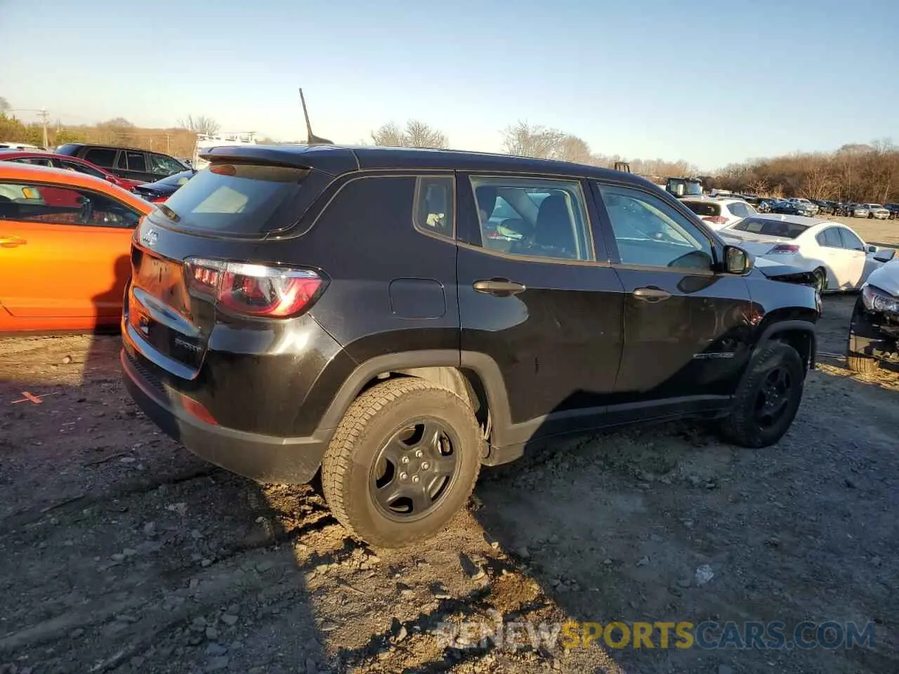 3 Photograph of a damaged car 3C4NJCAB1MT576953 JEEP COMPASS 2021