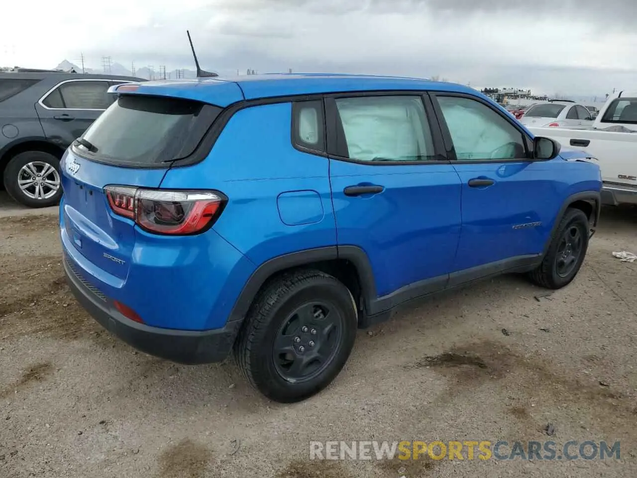 3 Photograph of a damaged car 3C4NJCAB1MT576970 JEEP COMPASS 2021
