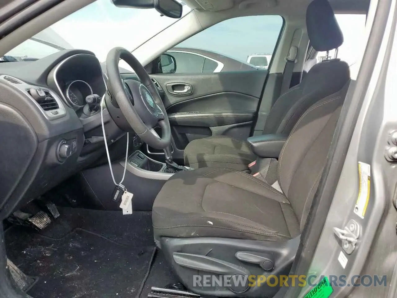 7 Photograph of a damaged car 3C4NJCAB2MT510962 JEEP COMPASS 2021