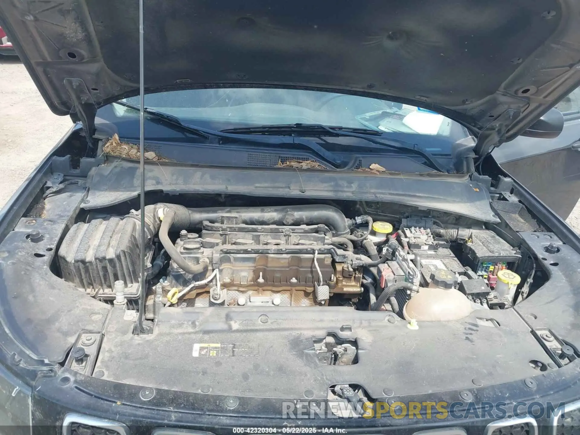 10 Photograph of a damaged car 3C4NJCAB3MT570930 JEEP COMPASS 2021