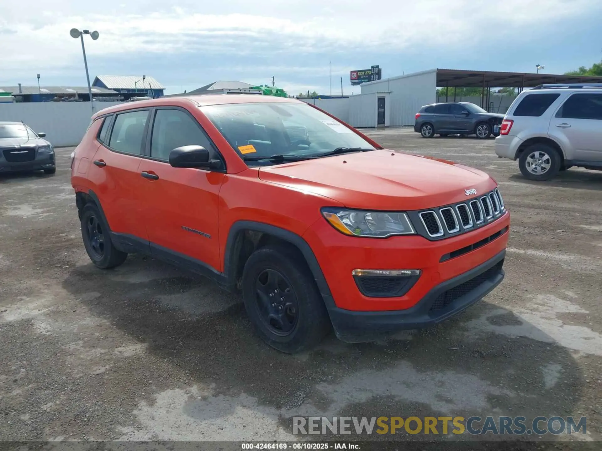1 Photograph of a damaged car 3C4NJCAB5MT508400 JEEP COMPASS 2021