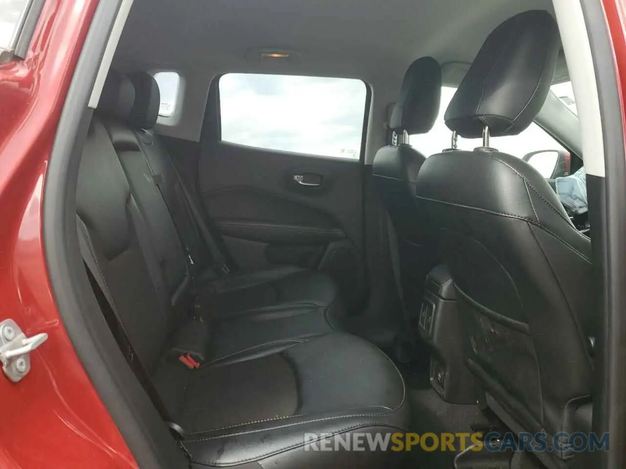 10 Photograph of a damaged car 3C4NJCBB0MT502048 JEEP COMPASS 2021