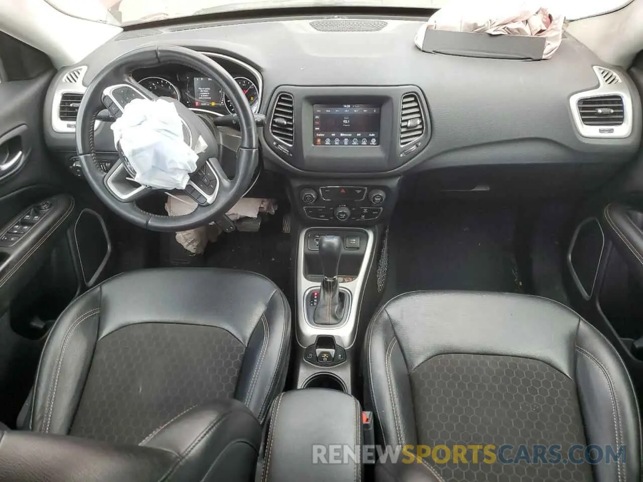 8 Photograph of a damaged car 3C4NJCBB0MT502048 JEEP COMPASS 2021