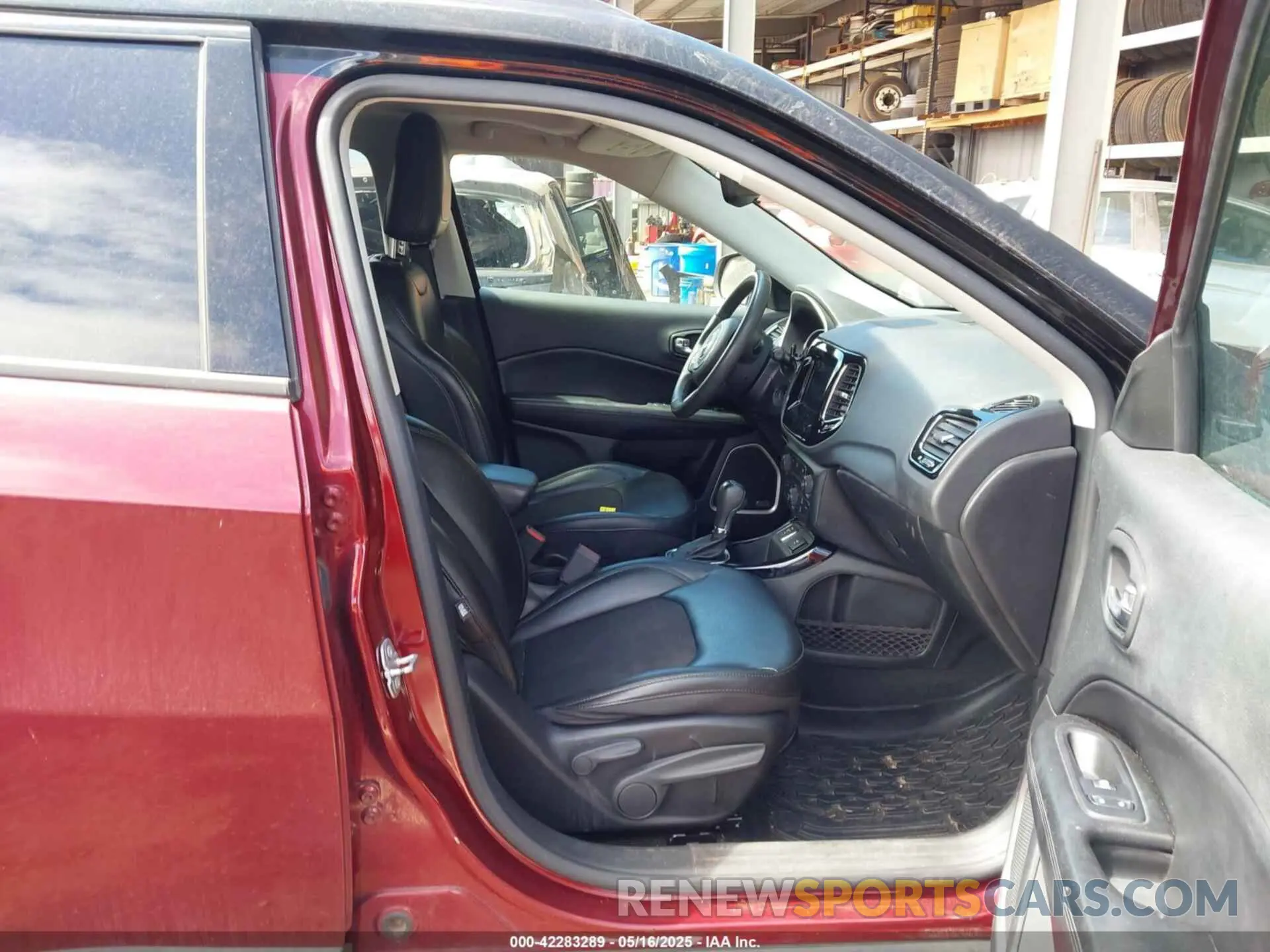 5 Photograph of a damaged car 3C4NJCBB0MT510361 JEEP COMPASS 2021