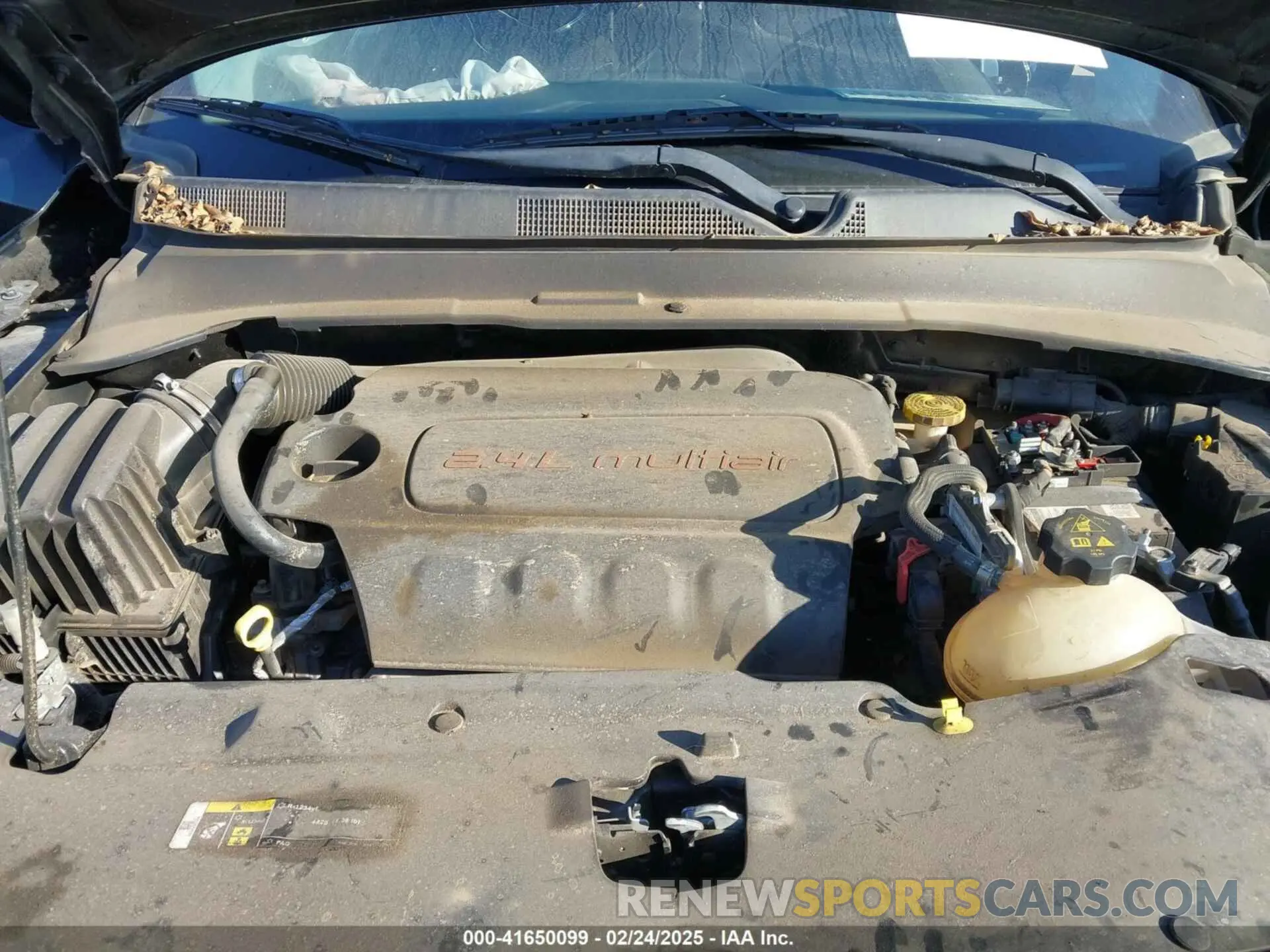10 Photograph of a damaged car 3C4NJCBB0MT526964 JEEP COMPASS 2021