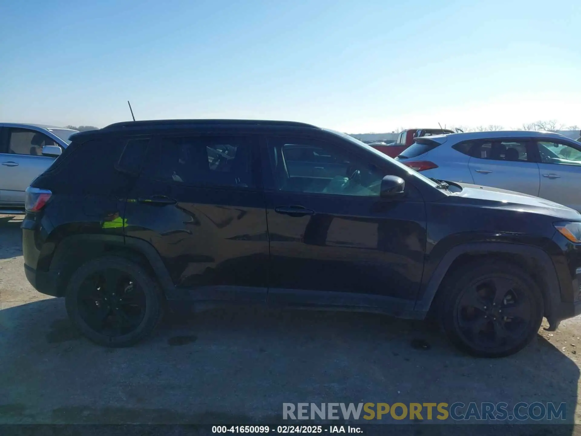 13 Photograph of a damaged car 3C4NJCBB0MT526964 JEEP COMPASS 2021