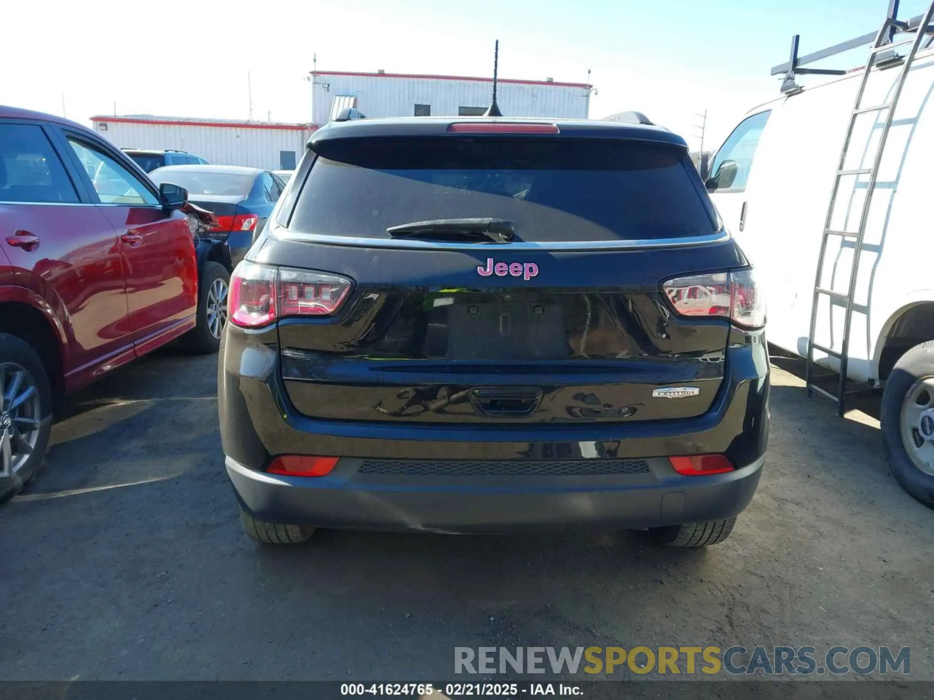 15 Photograph of a damaged car 3C4NJCBB0MT542758 JEEP COMPASS 2021