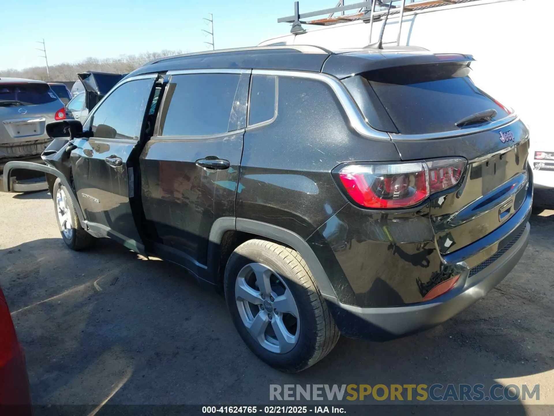 3 Photograph of a damaged car 3C4NJCBB0MT542758 JEEP COMPASS 2021