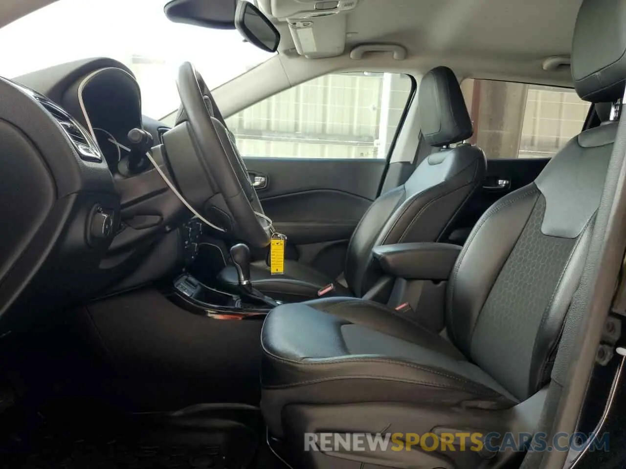 7 Photograph of a damaged car 3C4NJCBB1MT570942 JEEP COMPASS 2021