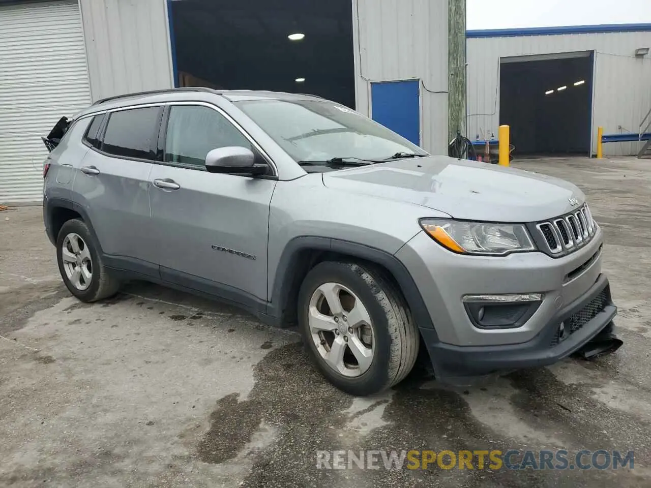 4 Photograph of a damaged car 3C4NJCBB1MT604653 JEEP COMPASS 2021