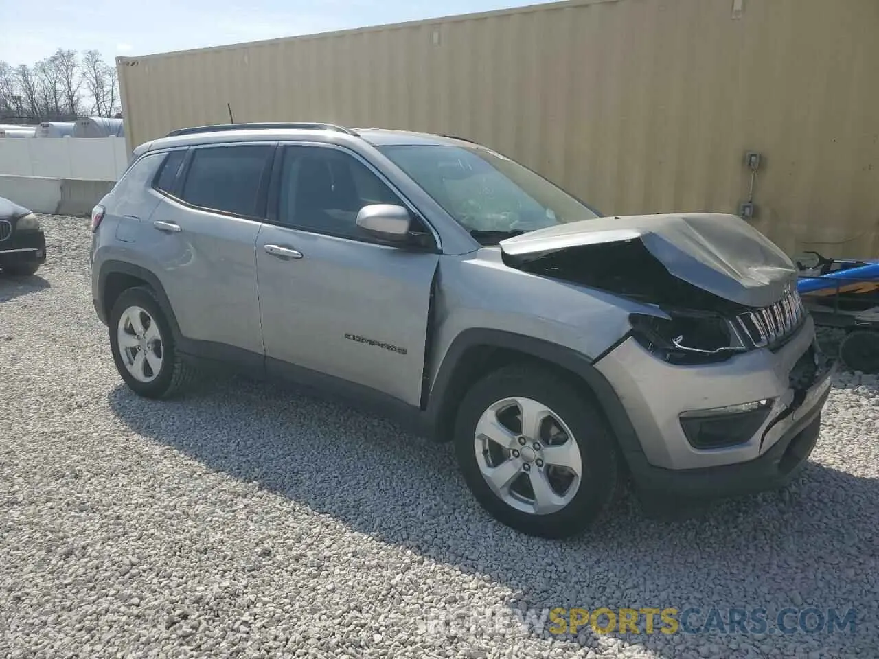 4 Photograph of a damaged car 3C4NJCBB2MT518378 JEEP COMPASS 2021
