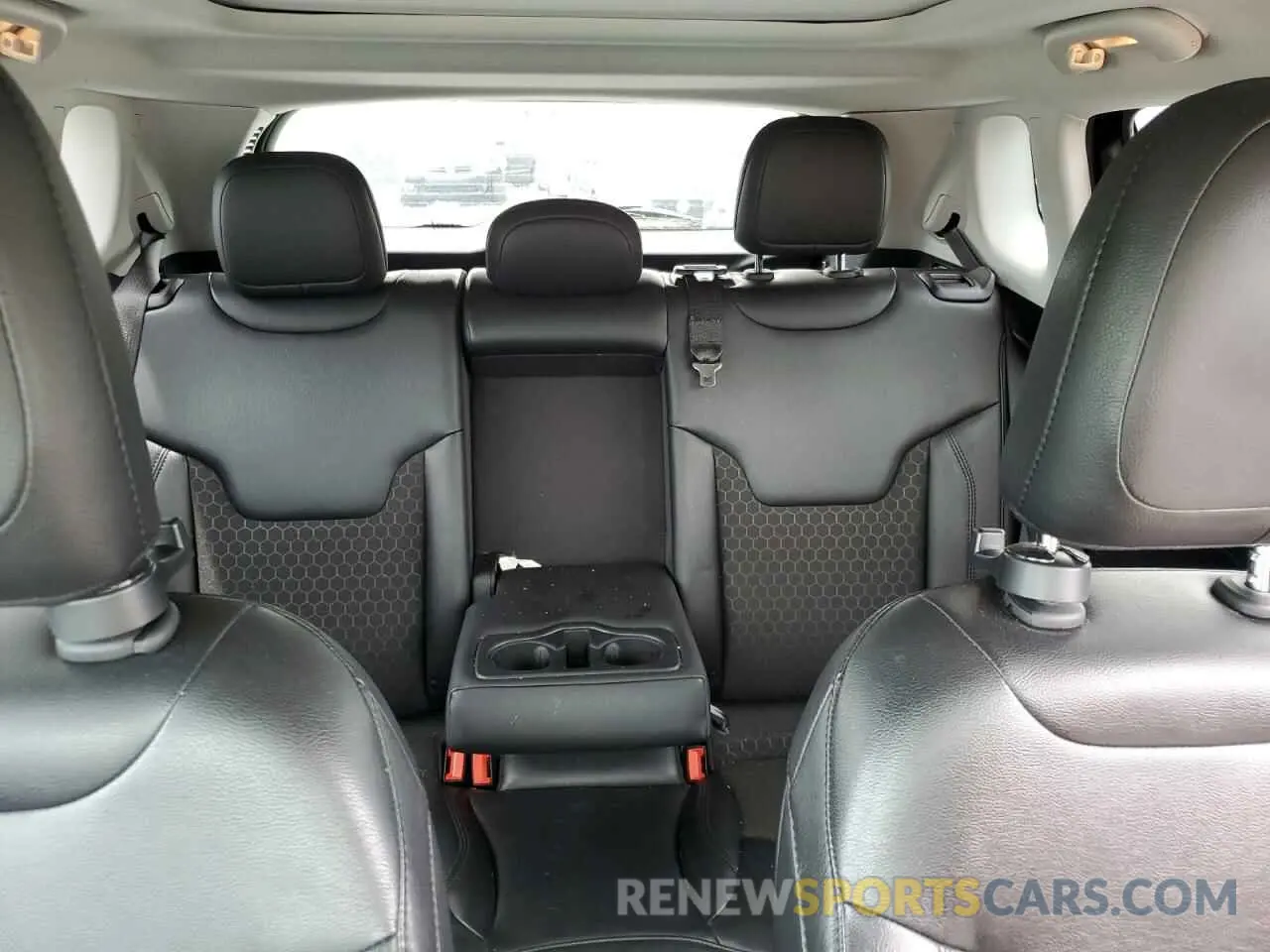 10 Photograph of a damaged car 3C4NJCBB2MT539201 JEEP COMPASS 2021