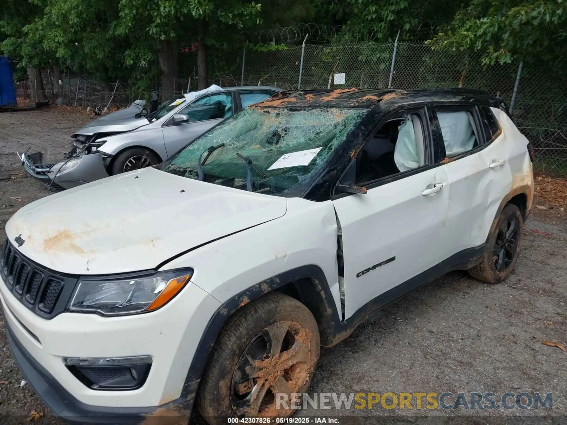 6 Photograph of a damaged car 3C4NJCBB2MT555835 JEEP COMPASS 2021