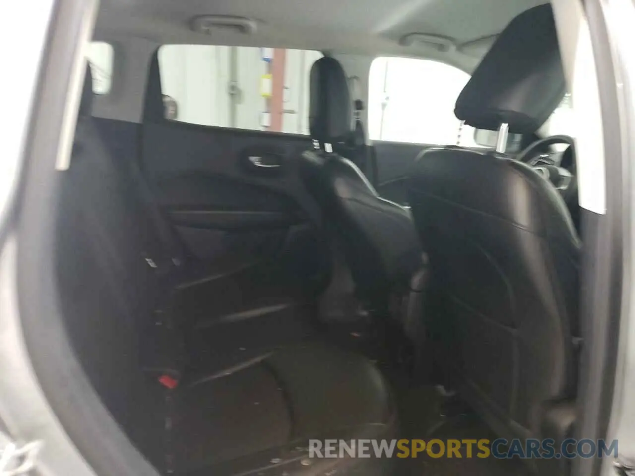 11 Photograph of a damaged car 3C4NJCBB3MT505509 JEEP COMPASS 2021