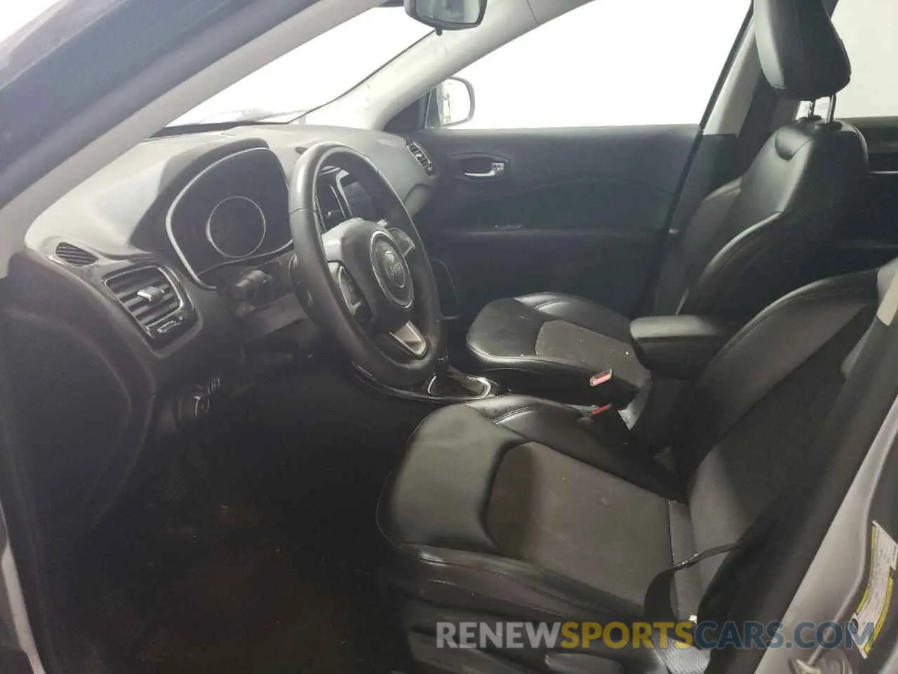 7 Photograph of a damaged car 3C4NJCBB3MT505509 JEEP COMPASS 2021