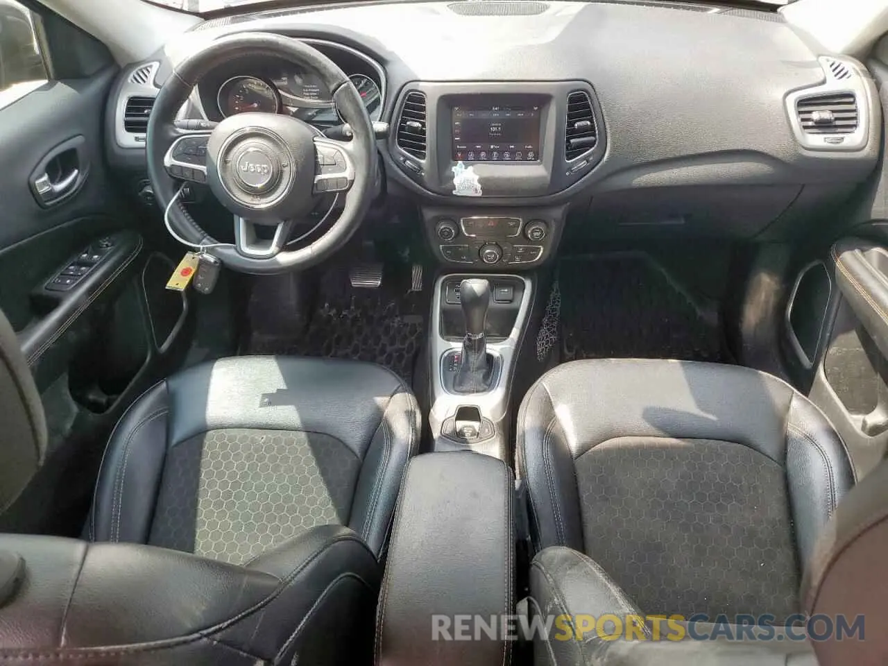 8 Photograph of a damaged car 3C4NJCBB3MT505719 JEEP COMPASS 2021