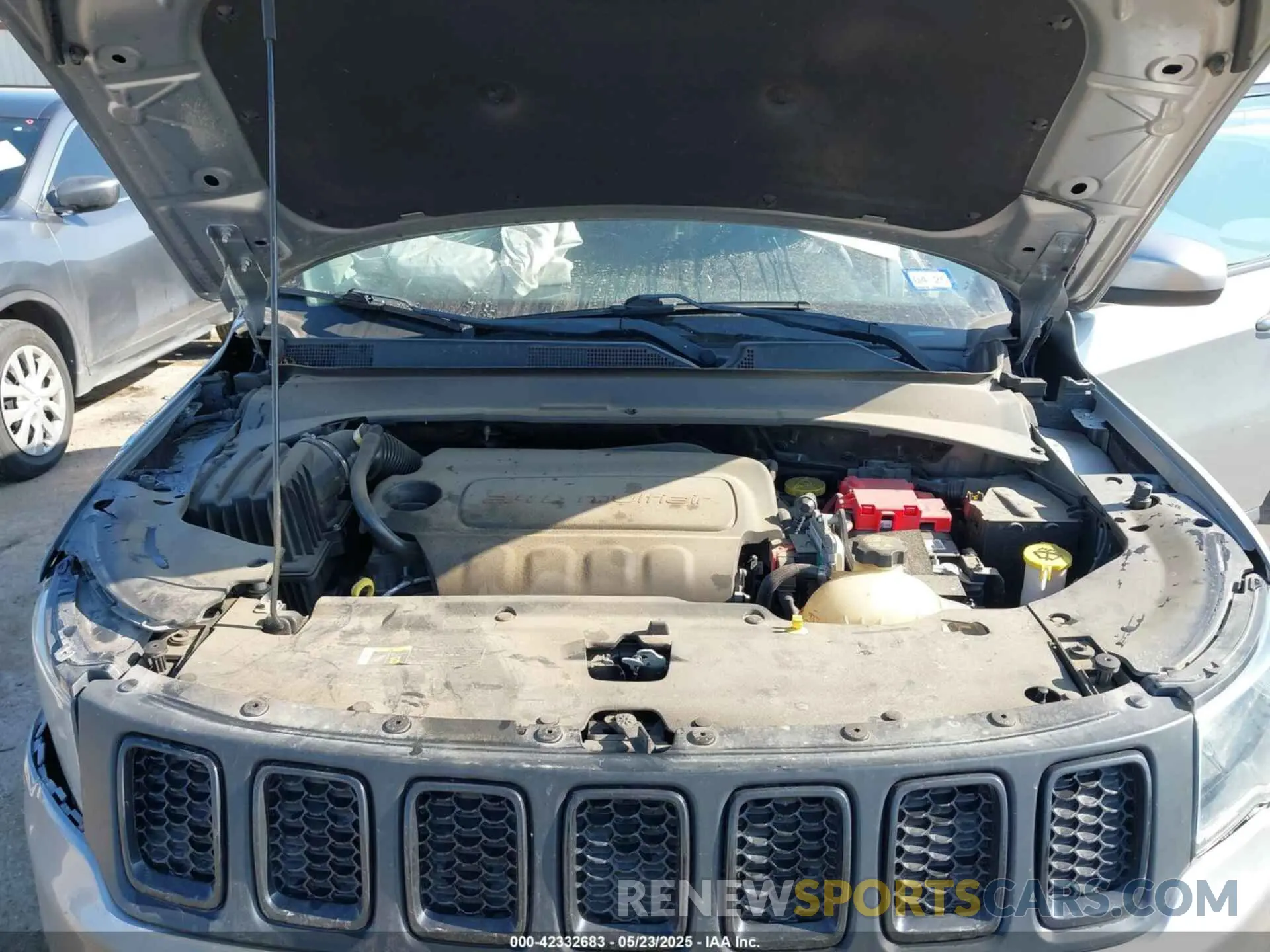 10 Photograph of a damaged car 3C4NJCBB3MT531494 JEEP COMPASS 2021