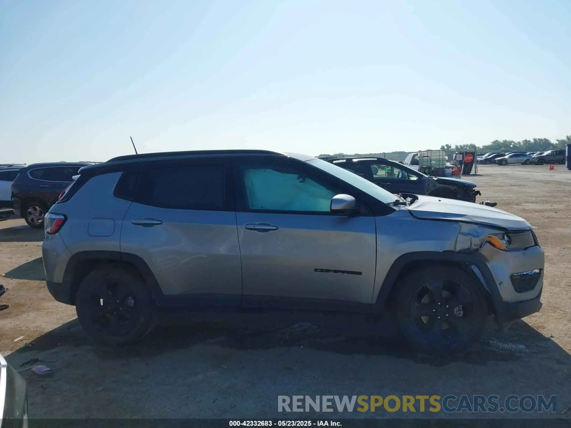 13 Photograph of a damaged car 3C4NJCBB3MT531494 JEEP COMPASS 2021