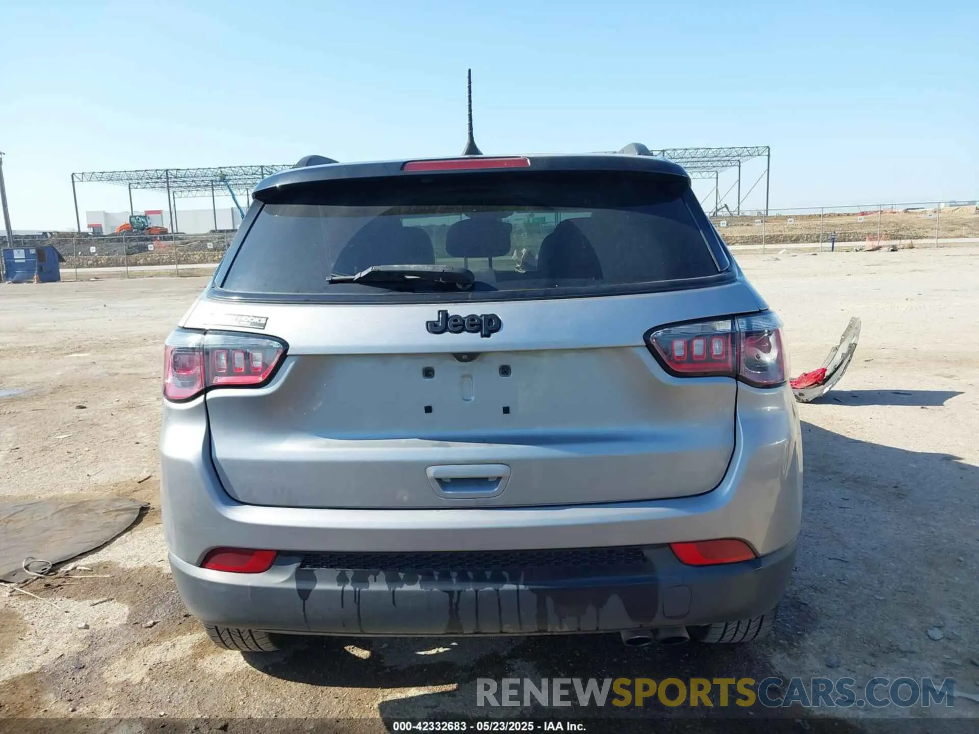 16 Photograph of a damaged car 3C4NJCBB3MT531494 JEEP COMPASS 2021