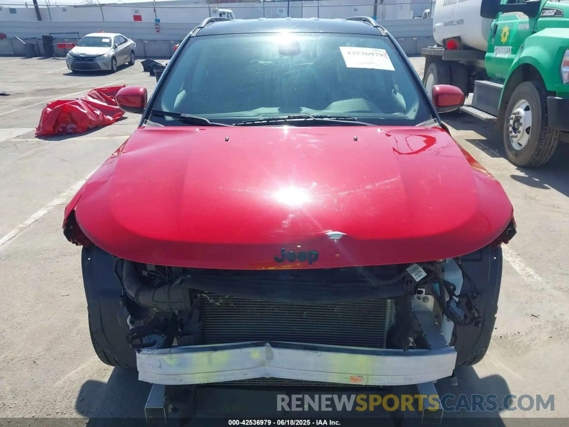 13 Photograph of a damaged car 3C4NJCBB3MT560039 JEEP COMPASS 2021
