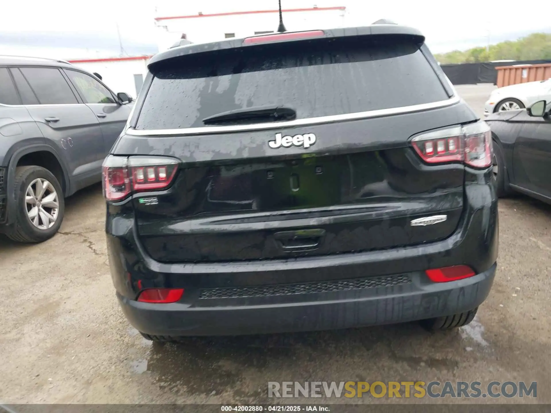 16 Photograph of a damaged car 3C4NJCBB3MT581280 JEEP COMPASS 2021