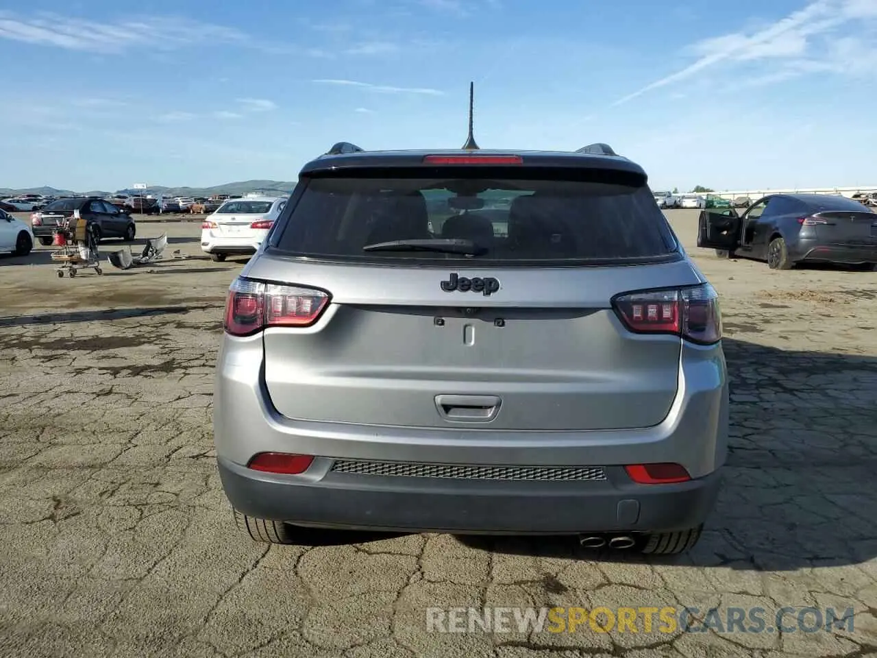 6 Photograph of a damaged car 3C4NJCBB3MT603861 JEEP COMPASS 2021