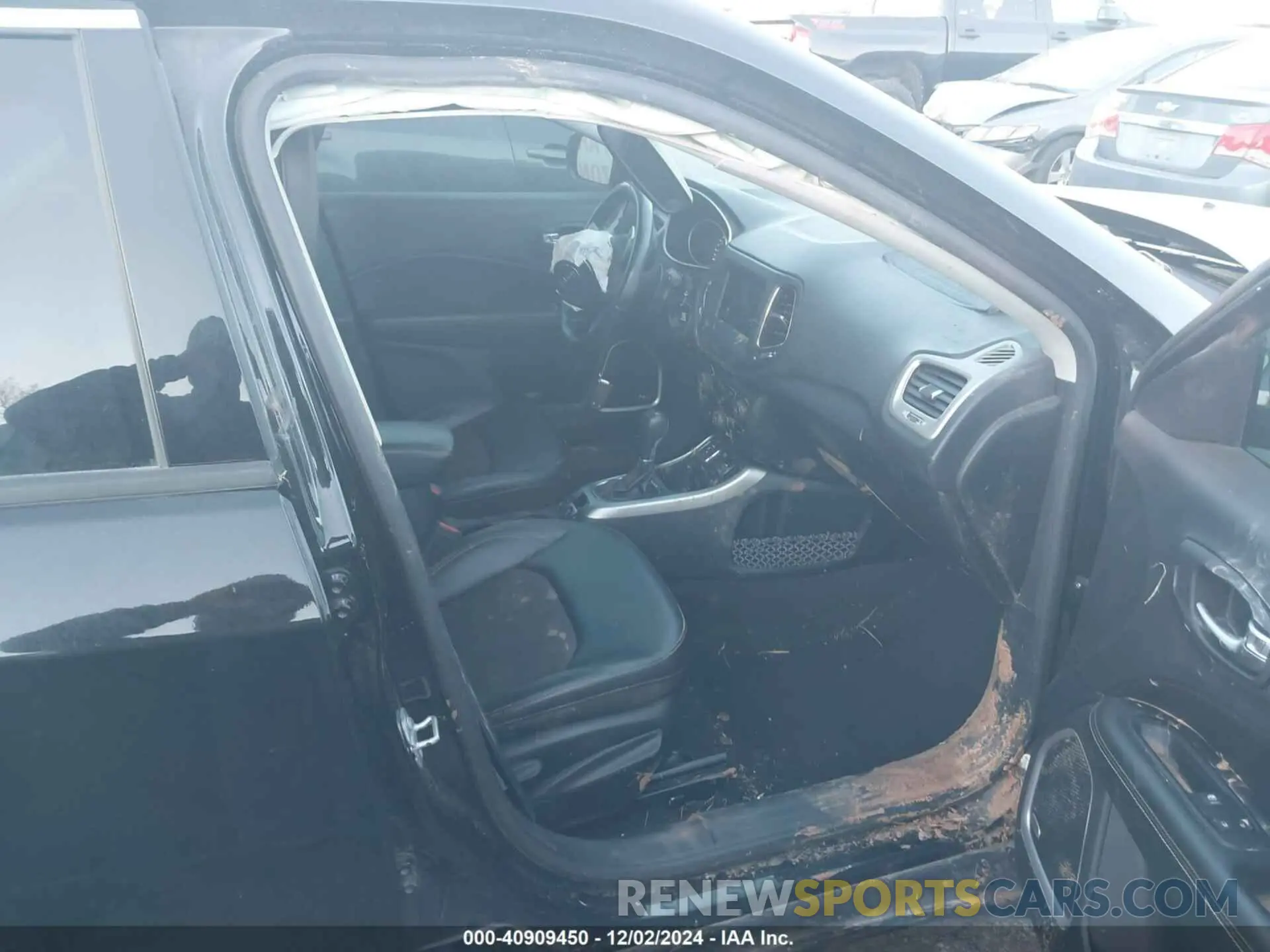 5 Photograph of a damaged car 3C4NJCBB4MT502201 JEEP COMPASS 2021
