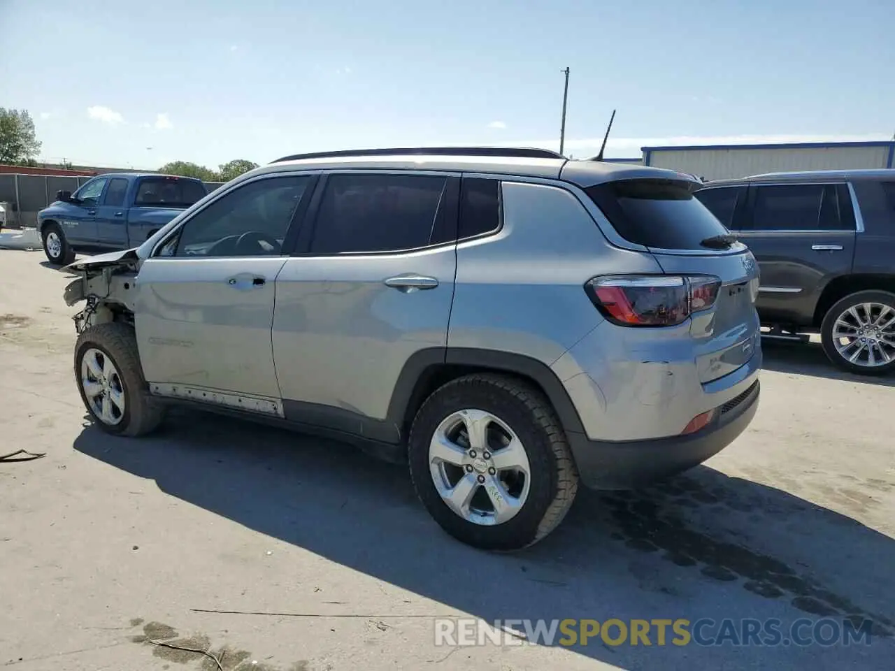 2 Photograph of a damaged car 3C4NJCBB4MT552824 JEEP COMPASS 2021