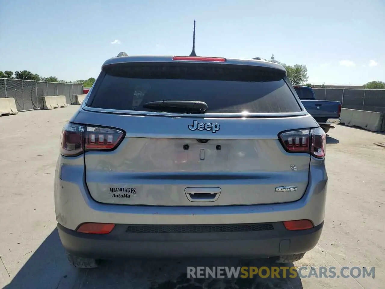 6 Photograph of a damaged car 3C4NJCBB4MT552824 JEEP COMPASS 2021