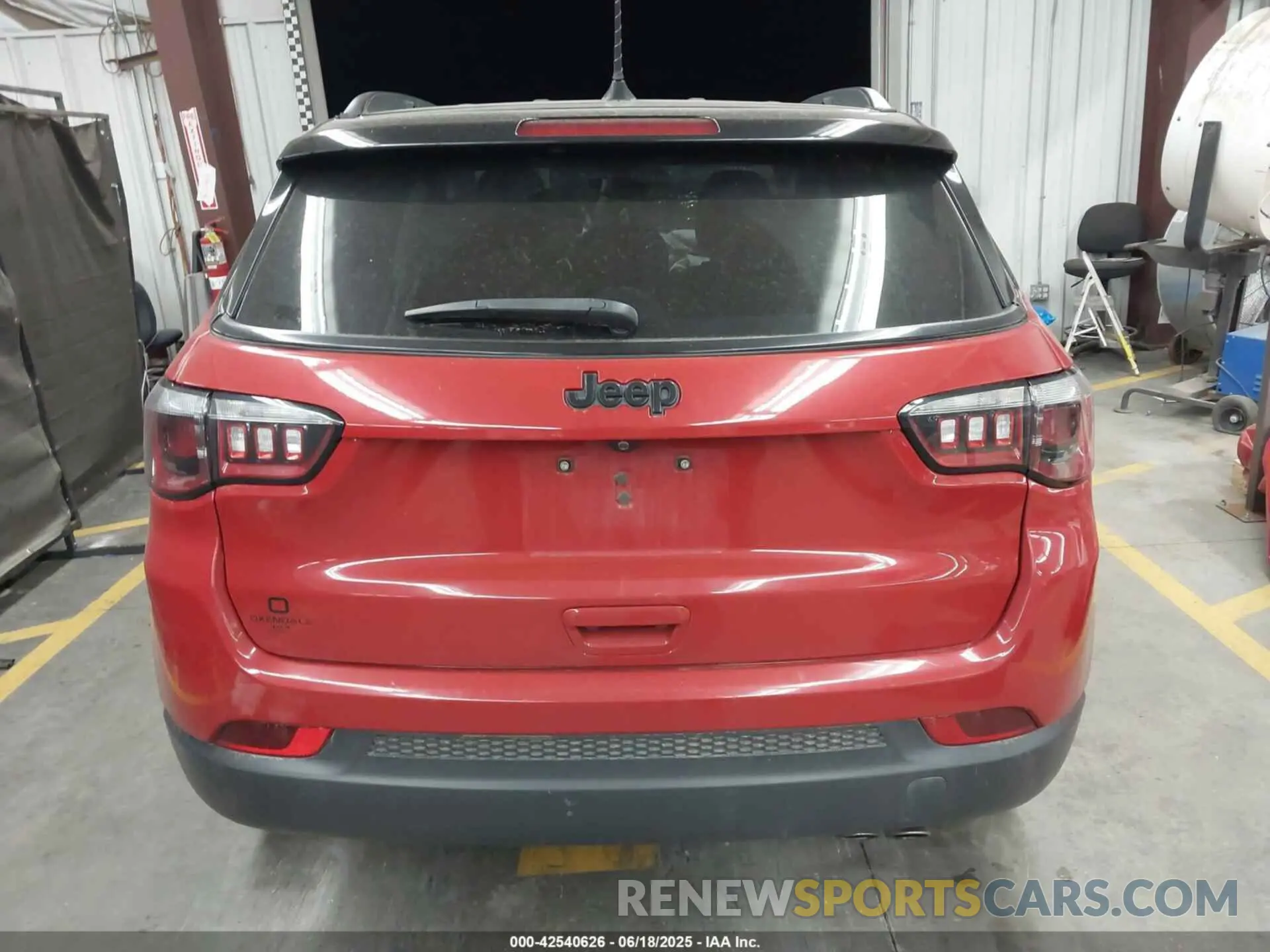 15 Photograph of a damaged car 3C4NJCBB4MT587363 JEEP COMPASS 2021
