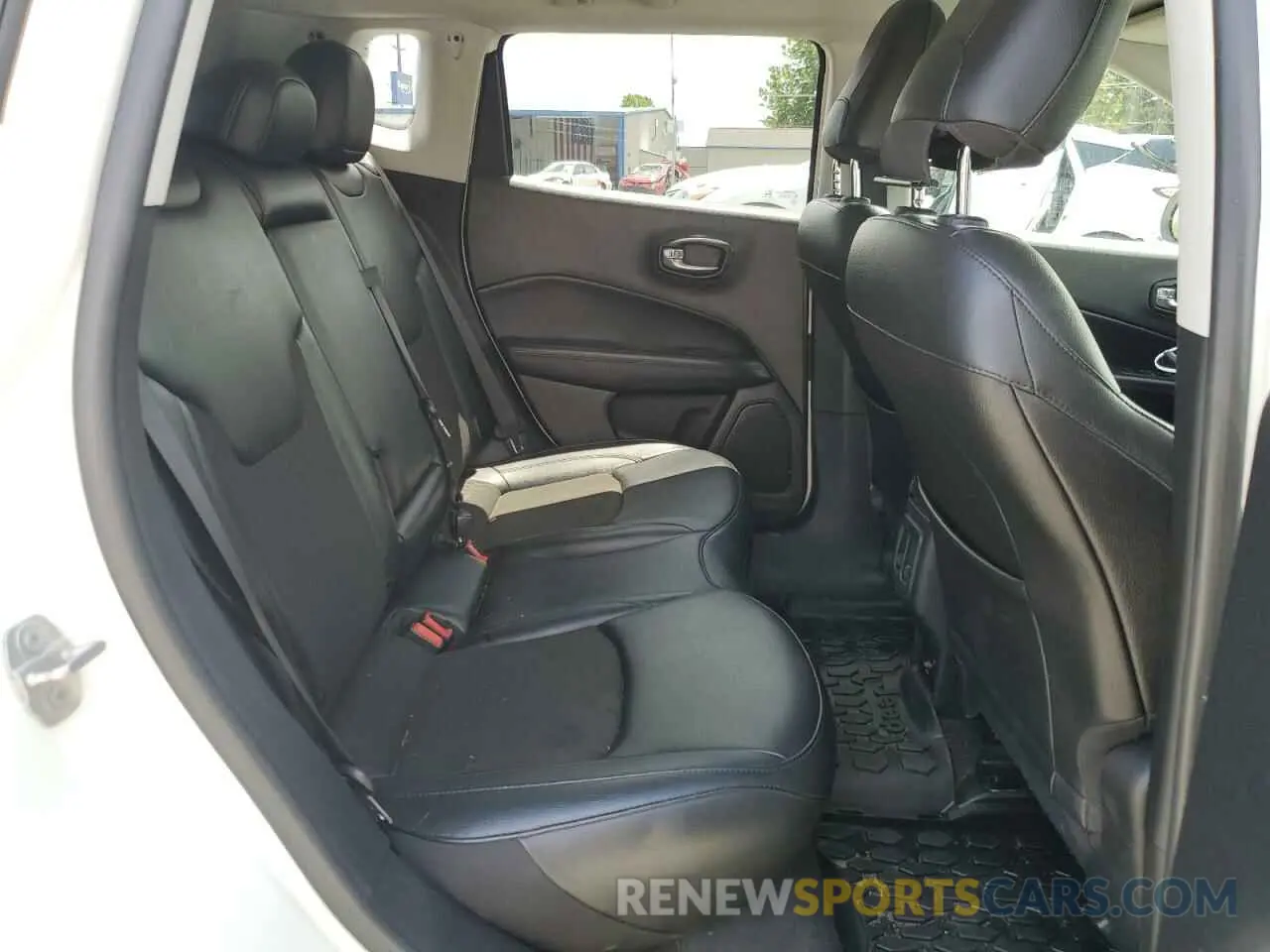 11 Photograph of a damaged car 3C4NJCBB4MT587380 JEEP COMPASS 2021