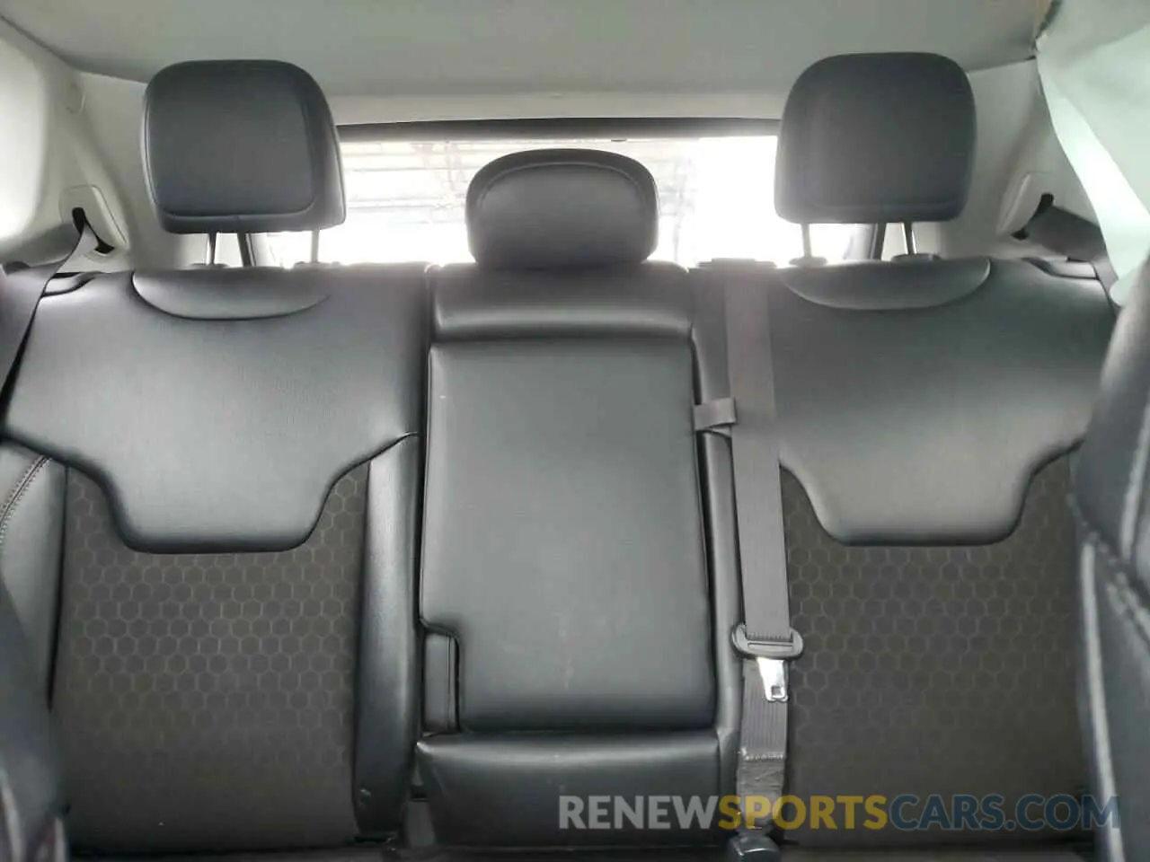 10 Photograph of a damaged car 3C4NJCBB5MT507990 JEEP COMPASS 2021