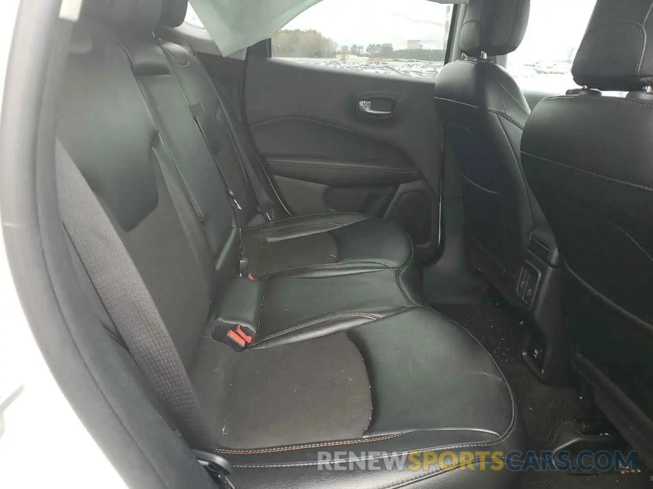 11 Photograph of a damaged car 3C4NJCBB5MT507990 JEEP COMPASS 2021