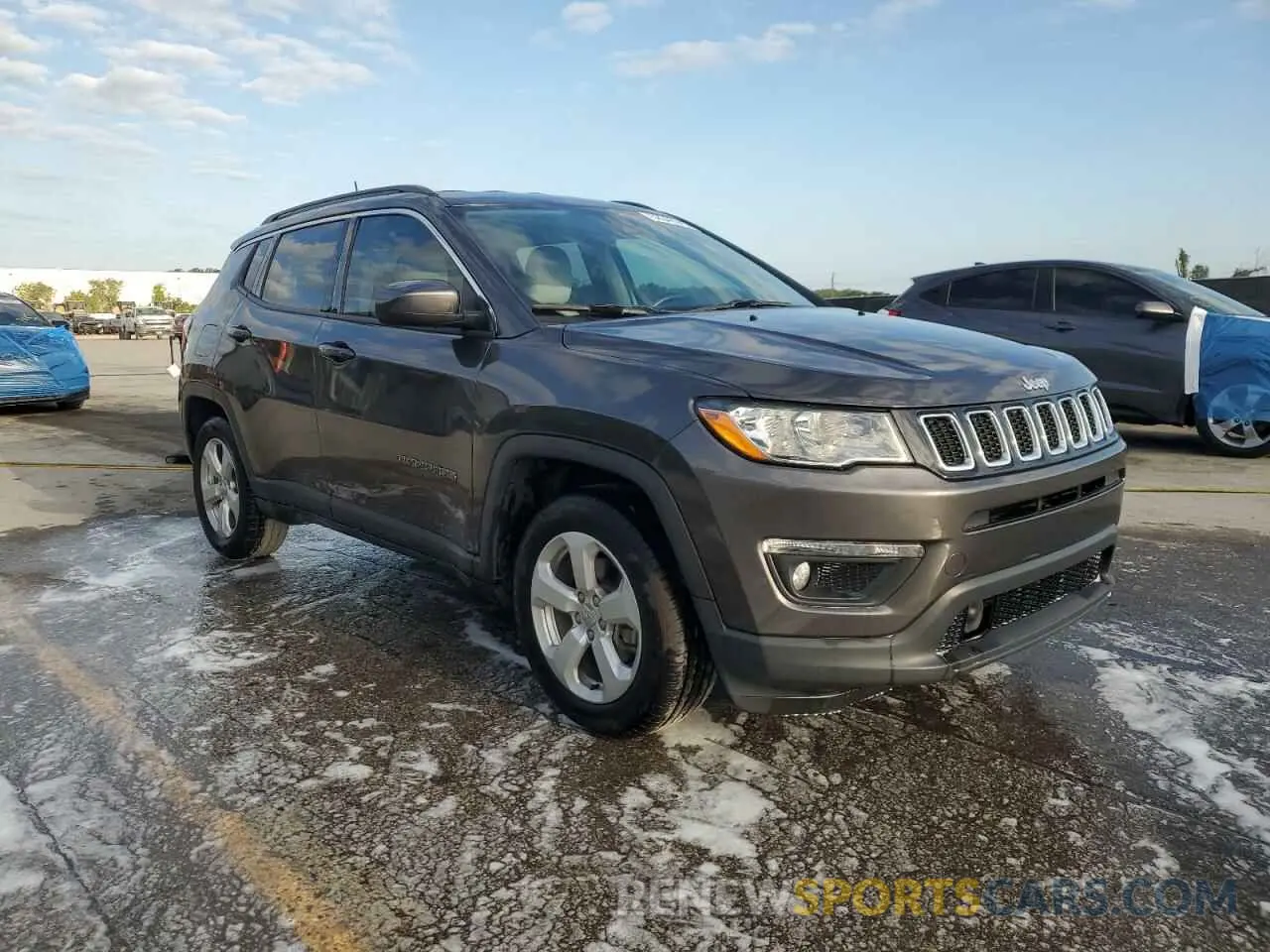 4 Photograph of a damaged car 3C4NJCBB5MT560012 JEEP COMPASS 2021
